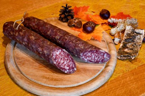 salami14788867-B9B0-DAD8-DCC1-D6A12AC76D7D.jpg